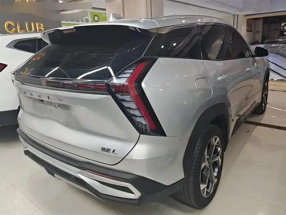 Geely Boyue L 2024 1.5TD DCT Dragon Edition — миниатюра 3