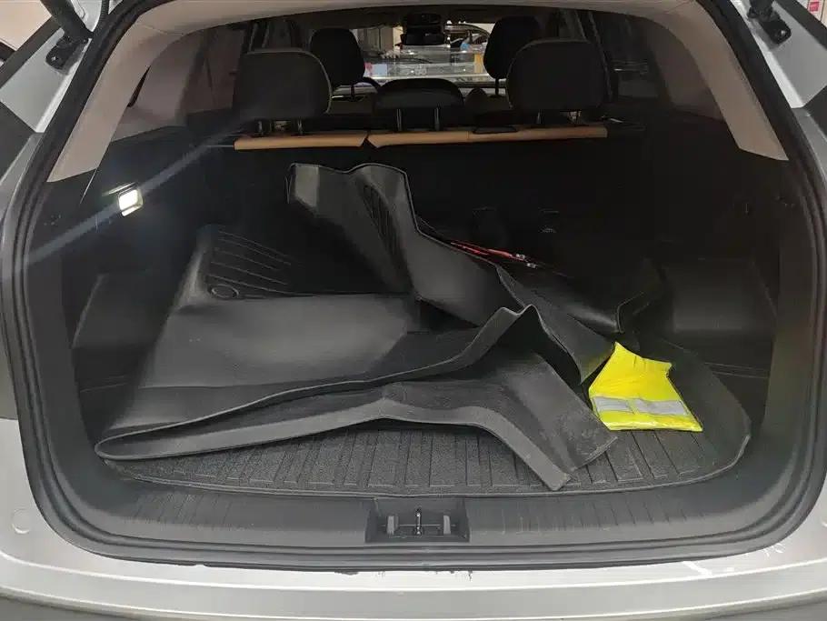 Geely Boyue L 2024 1.5TD DCT Dragon Edition — миниатюра 4
