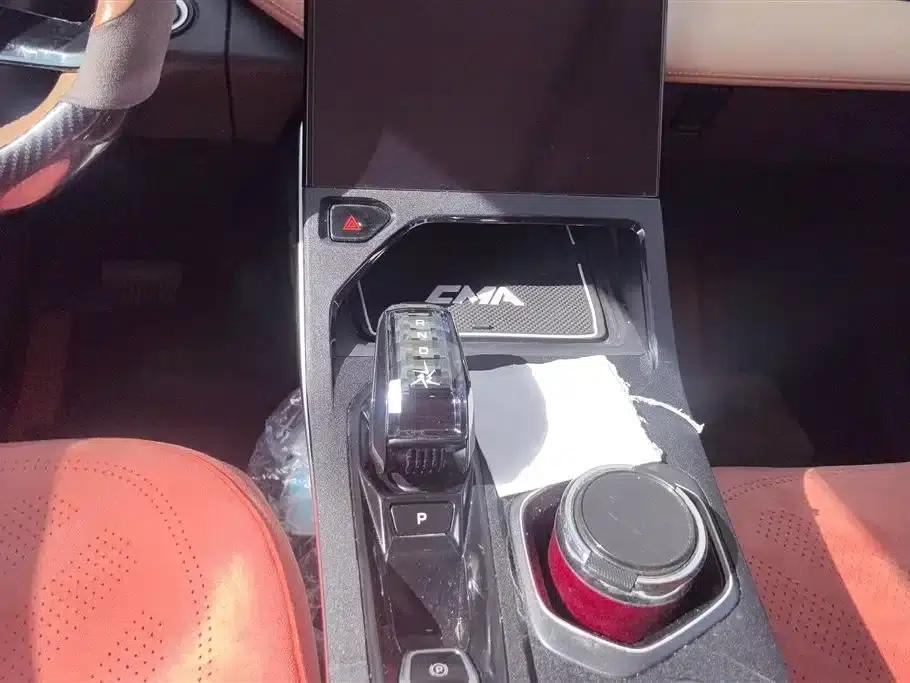Geely Boyue L 2023 1.5TD DCT Premium Edition — миниатюра 16