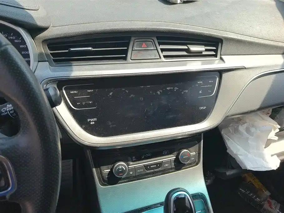 Geely GS 2018 Sport Edition 1.4T Automatic Leading Model — миниатюра 13