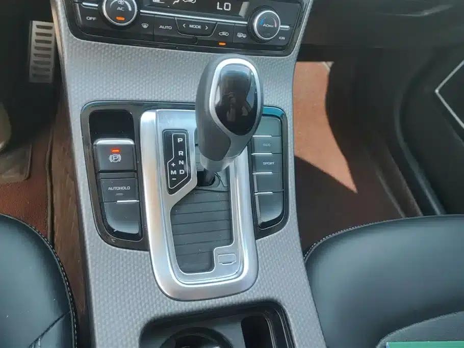 Geely GS 2016 Sport Edition 1.8L Automatic Premium Model — миниатюра 16