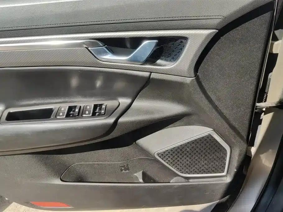 Geely GS 2016 Sport Edition 1.8L Automatic Premium Model — миниатюра 7