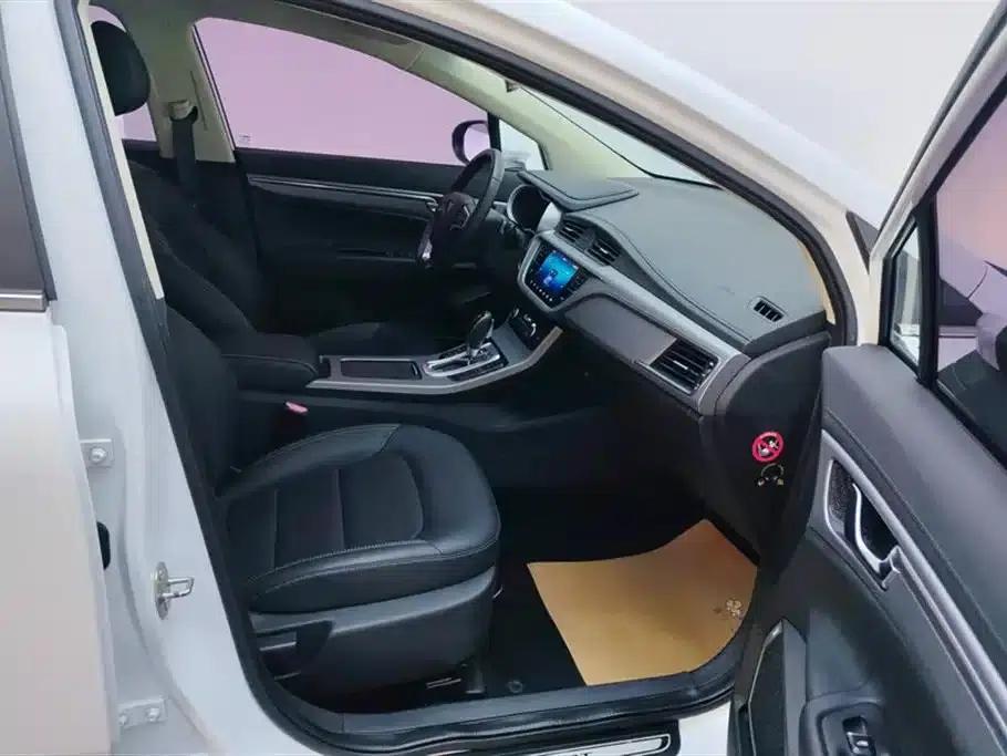 Geely GS 2018 Sport Edition 1.4T Automatic Leading Model — миниатюра 8