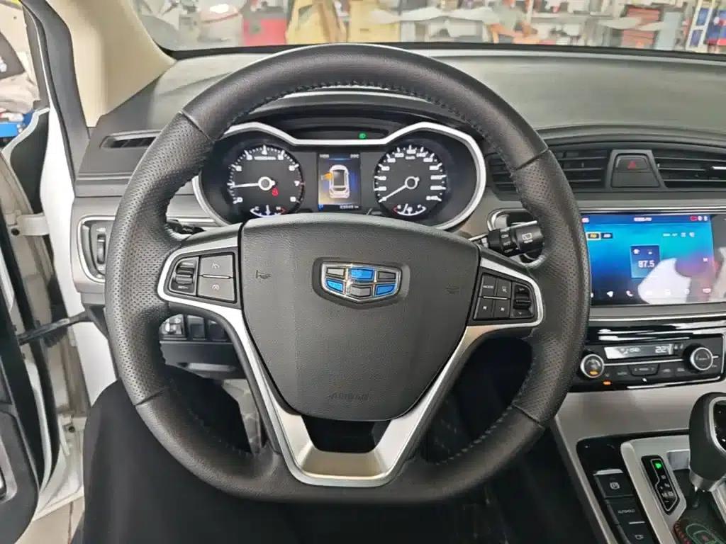 Geely GS 2018 Sport Edition 1.8L Automatic Premium Model — миниатюра 11
