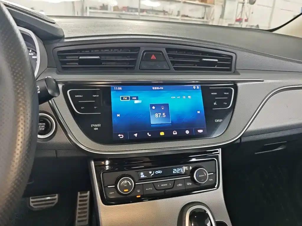 Geely GS 2018 Sport Edition 1.8L Automatic Premium Model — миниатюра 13
