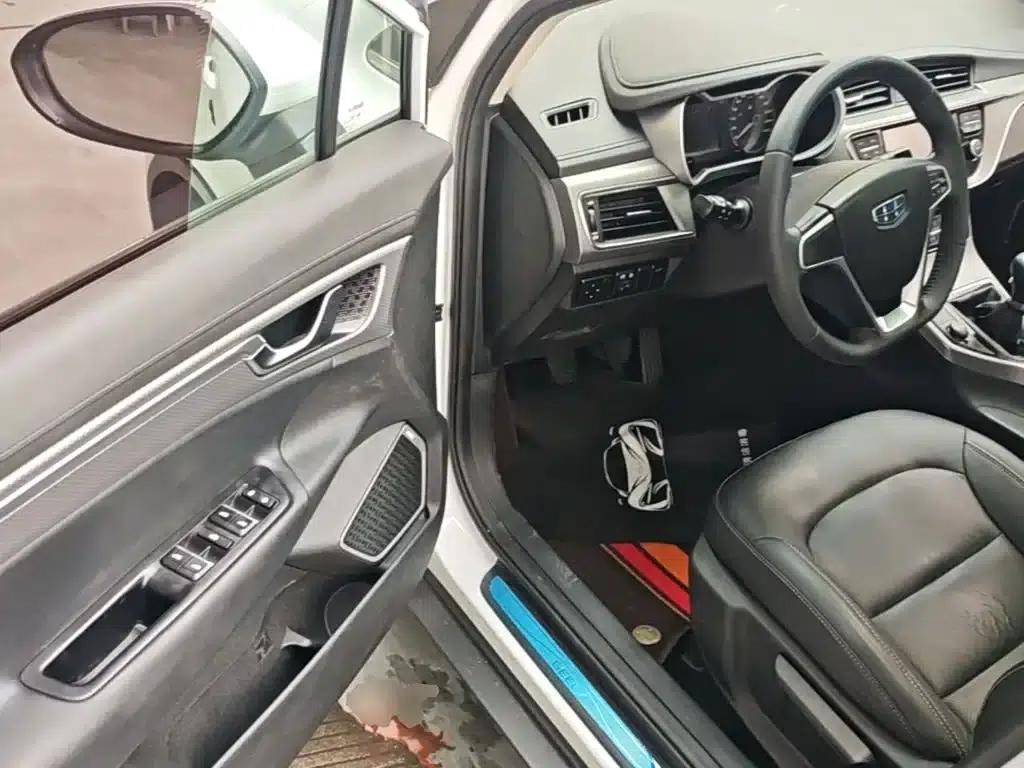 Geely GS 2016 Elegant Edition 1.8L Manual Leading Model — миниатюра 16