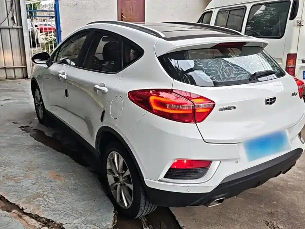 Geely GS 2016 Elegant Edition 1.8L Manual Leading Model — миниатюра 5