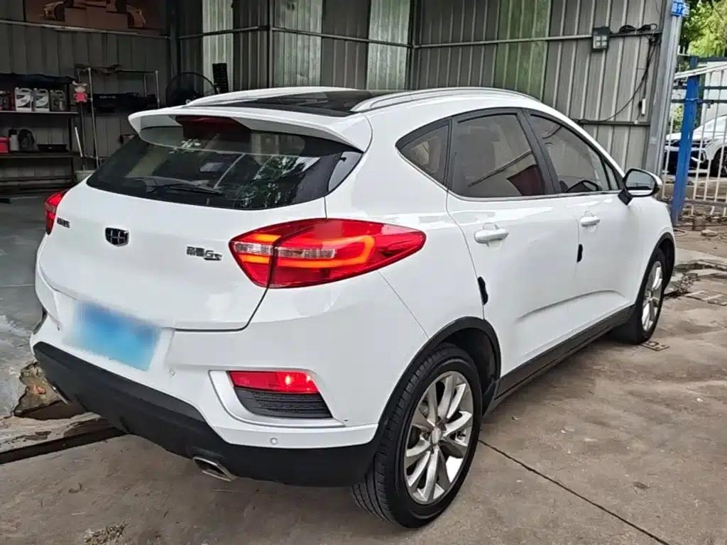 Geely GS 2016 Elegant Edition 1.8L Manual Leading Model — миниатюра 7