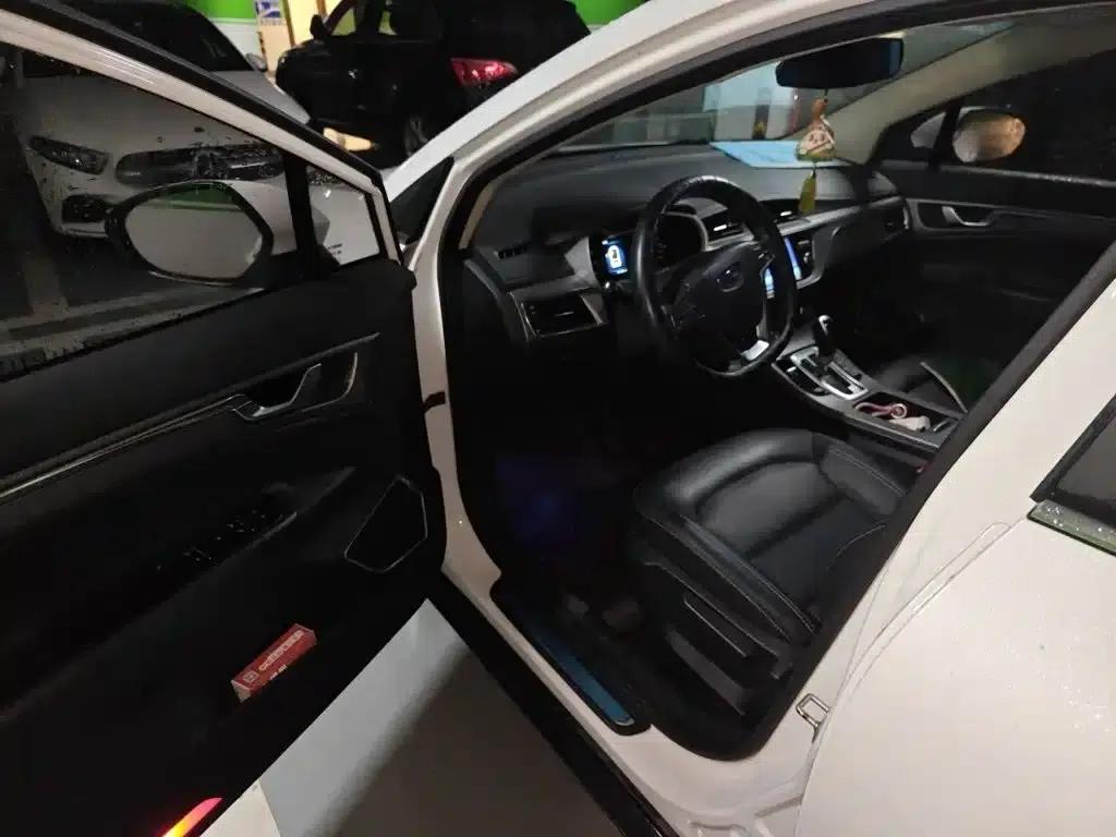 Geely GS 2016 Elegant Edition 1.8L Automatic Leading Model — миниатюра 14