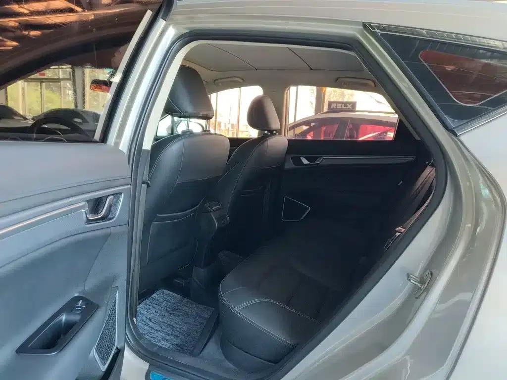 Geely GS 2016 Sport Edition 1.3T Manual Leading Model — миниатюра 19