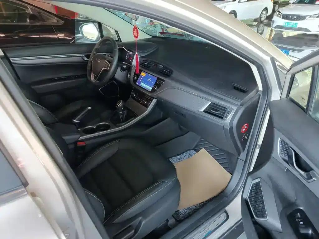 Geely GS 2016 Sport Edition 1.3T Manual Leading Model — миниатюра 10