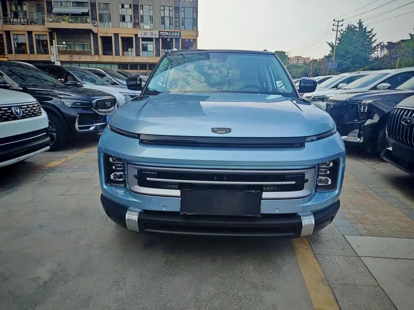 Geely ICON 2023 1.5TD Chocolate Premium Edition — миниатюра 2