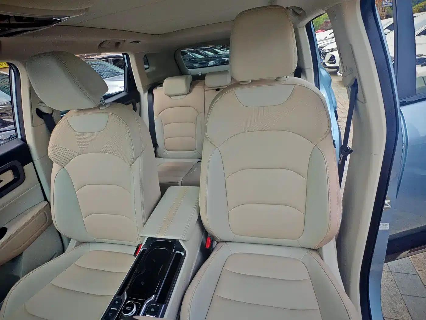 Geely ICON 2023 1.5TD Chocolate Premium Edition — миниатюра 17