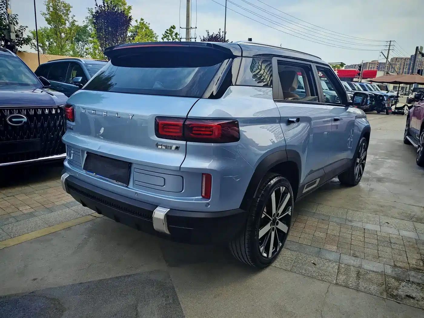 Geely ICON 2023 1.5TD Chocolate Premium Edition — миниатюра 6