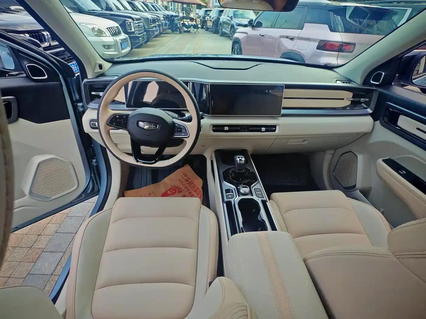 Geely ICON 2023 1.5TD Chocolate Premium Edition — миниатюра 9