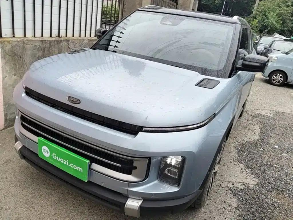 Geely ICON 2023 1.5TD Chocolate Premium Edition — миниатюра 1