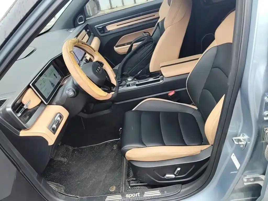 Geely ICON 2023 1.5TD Chocolate Premium Edition — миниатюра 15