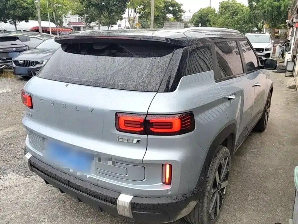 Geely ICON 2023 1.5TD Chocolate Premium Edition — миниатюра 7
