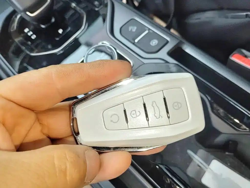 Geely ICON 2023 1.5TD Chocolate Premium Edition — миниатюра 9