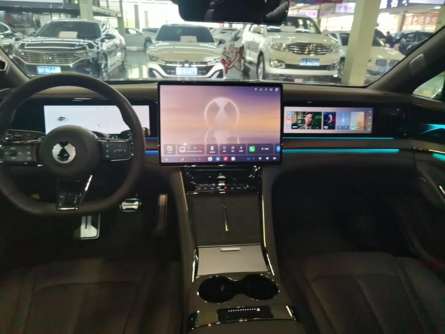 Denza Z9 2024 1100 km Four-Wheel Drive Max Version — миниатюра 12