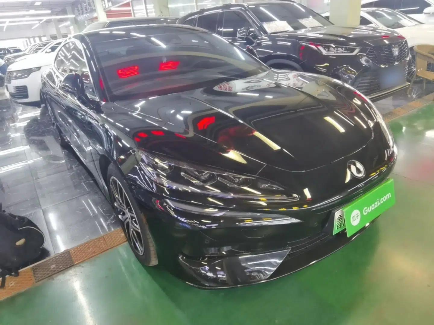 Denza Z9 2024 1100 km Four-Wheel Drive Max Version — миниатюра 3