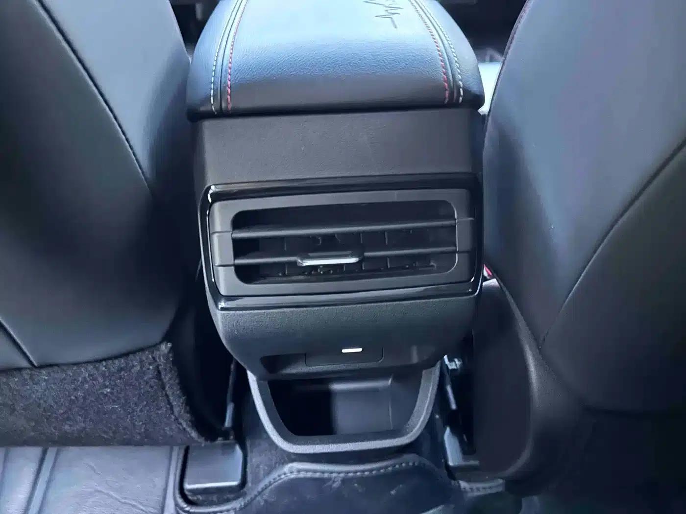 Geely Emgrand S 2021 1.4T CVT Premium Edition — миниатюра 18