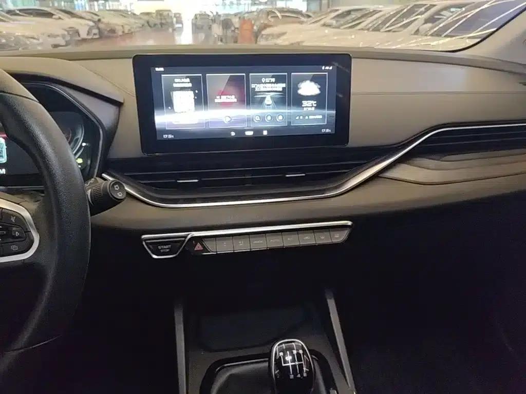 Geely Emgrand S 2021 1.4T Manual Comfort Model — миниатюра 13