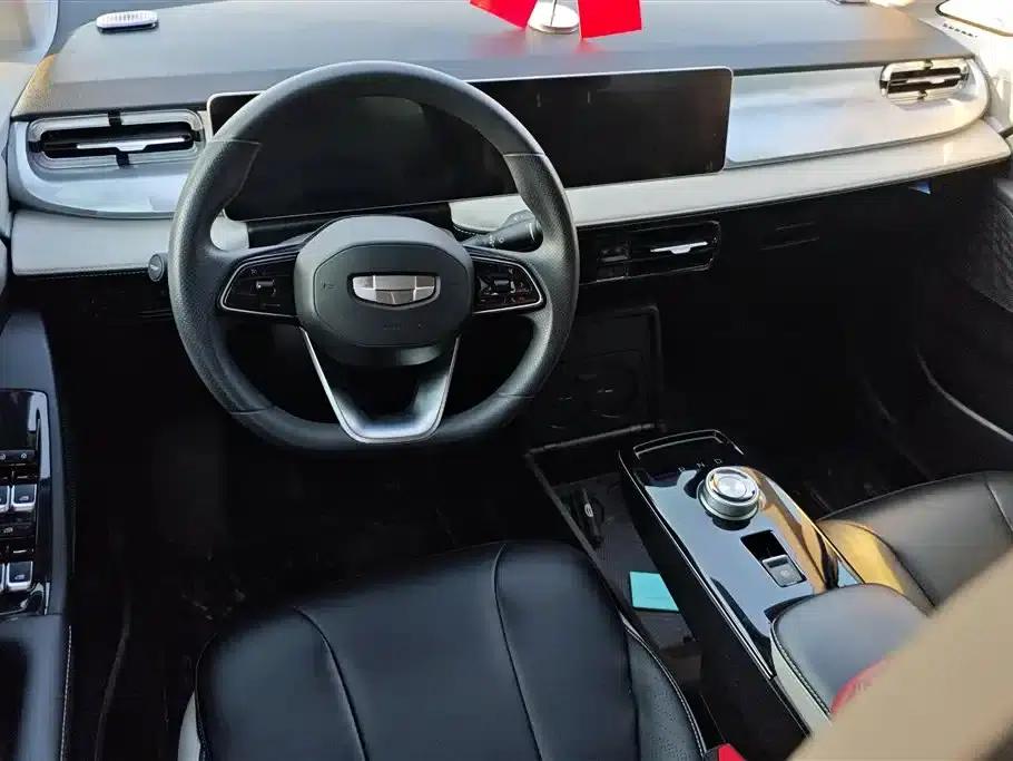 Geely Geometry E Firefly 2022 Model 401KM Linglong Tiger 4-Seater — миниатюра 12