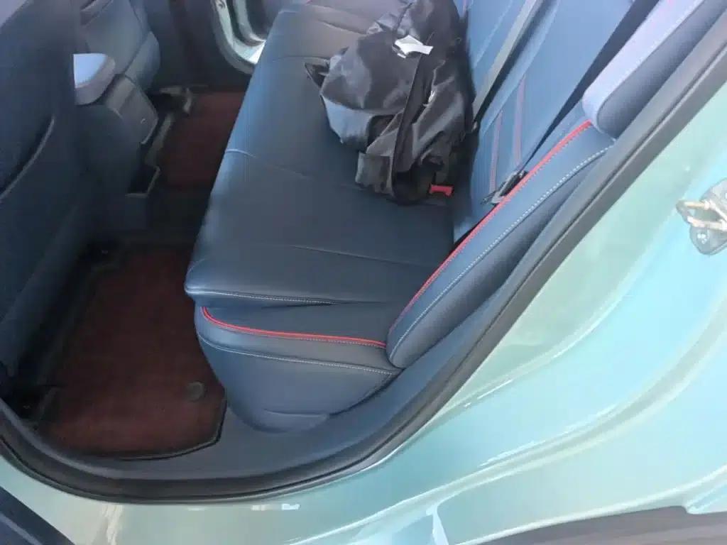 Geely Geometry E Firefly 2023 Model 320KM Cute Tiger 5-Seater — миниатюра 17