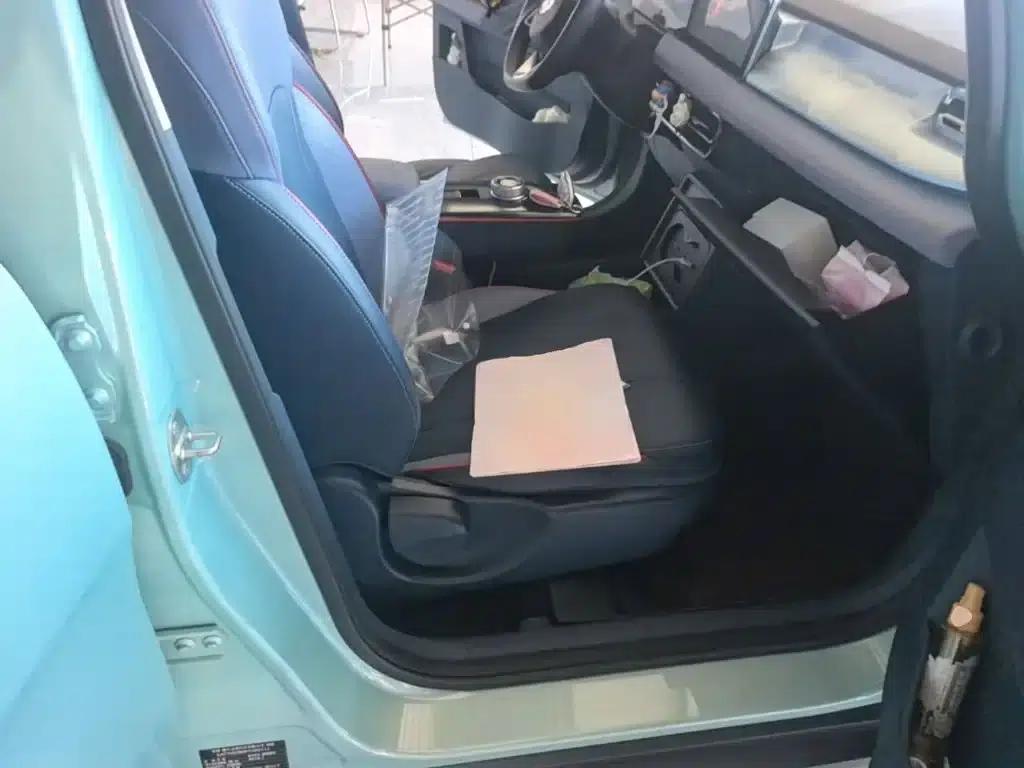 Geely Geometry E Firefly 2023 Model 320KM Cute Tiger 5-Seater — миниатюра 25