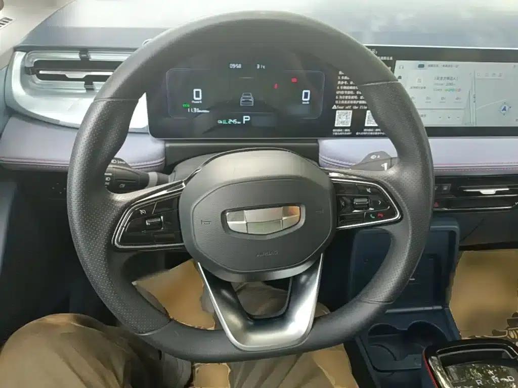 Geely Geometry E Firefly 2023 Model 401KM Linglong Tiger 5-Seater — миниатюра 11
