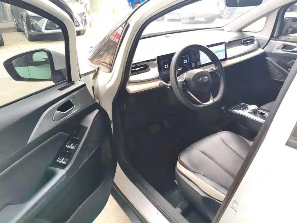 Geely Geometry E Firefly 2022 Model 401KM Linglong Tiger 4-Seater — миниатюра 16