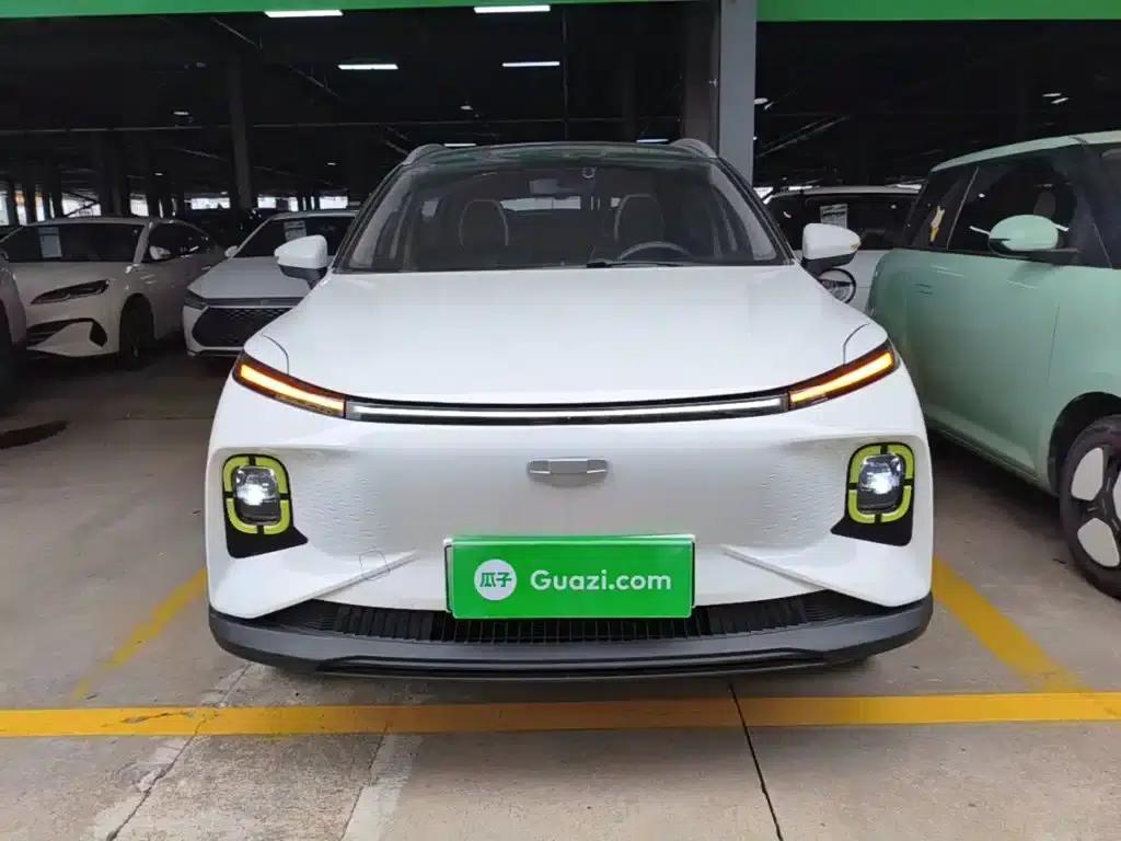 Geely Geometry E Firefly 2022 Model 401KM Linglong Tiger 4-Seater — миниатюра 3