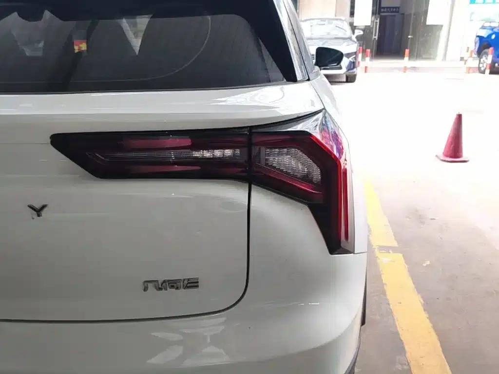 Geely Geometry E Firefly 2022 Model 401KM Linglong Tiger 4-Seater — миниатюра 8