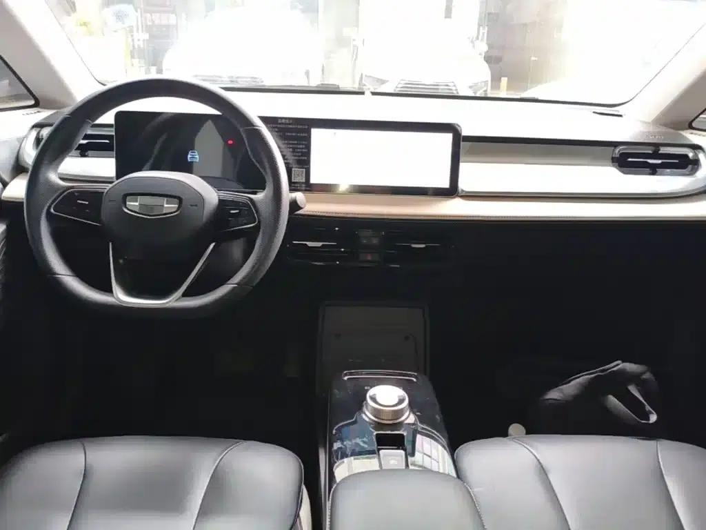 Geely Geometry E Firefly 2022 Model 401KM Linglong Tiger 4-Seater — миниатюра 10