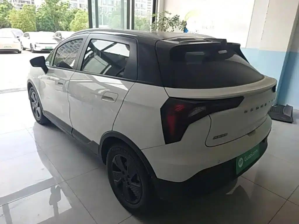 Geely Geometry E Firefly 2022 Model 401KM Thunder Tiger 4-Seater — миниатюра 5