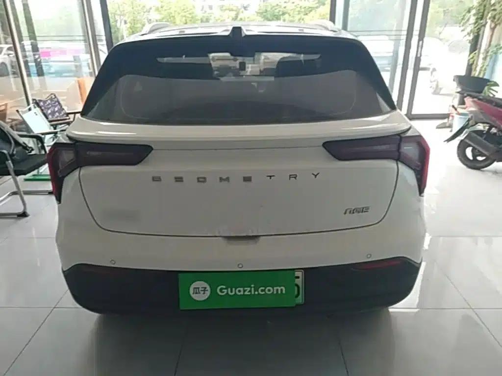 Geely Geometry E Firefly 2022 Model 401KM Thunder Tiger 4-Seater — миниатюра 6