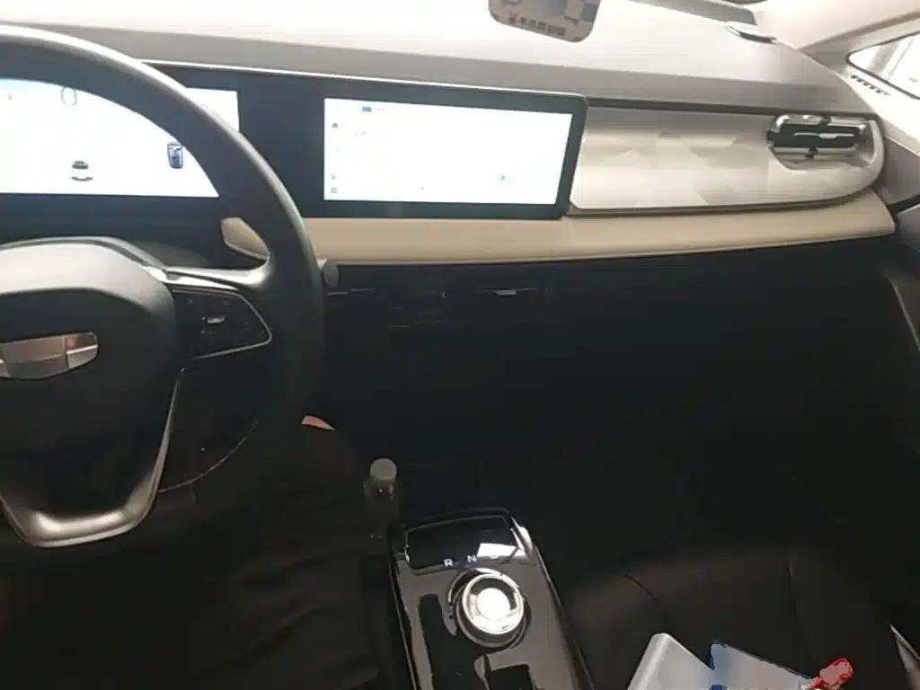 Geely Geometry E Firefly 2022 Model 401KM Thunder Tiger 4-Seater — миниатюра 10
