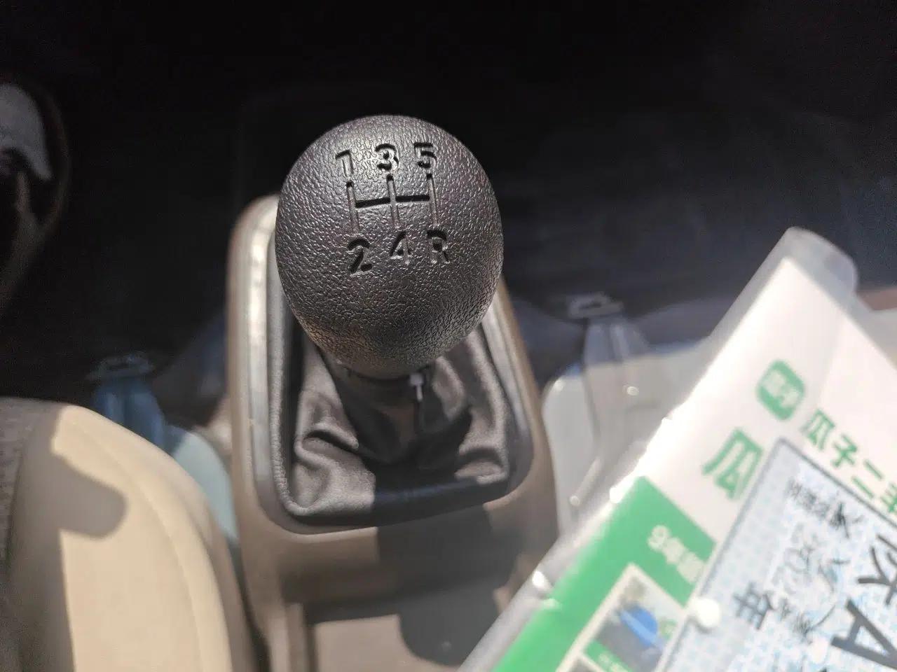 Wuling Rongguang S 2021 1.2L Base Model 5-Seater LSI — миниатюра 14