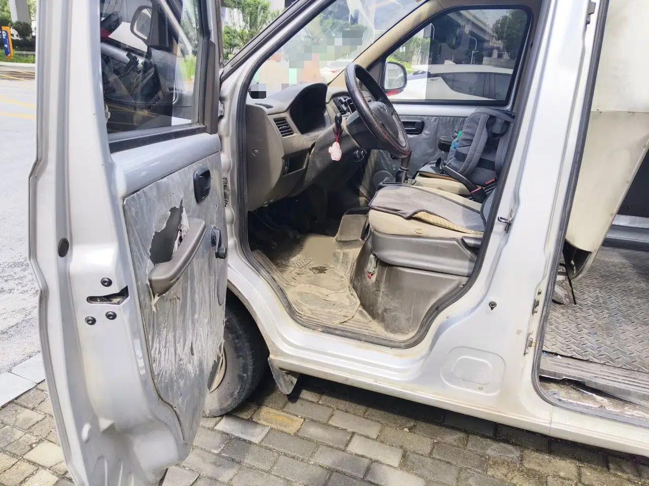 Wuling Rongguang S 2023 1.5L Basic Enclosed-Window Vehicle 2 Seats — миниатюра 19