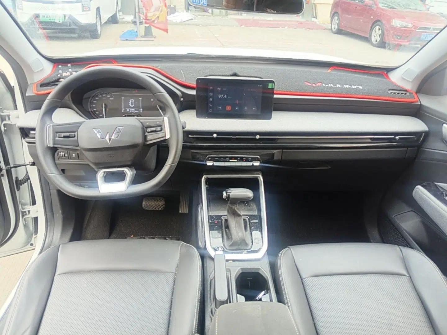 Wuling Alvez 2022 1.5L CVT Comfort Edition — миниатюра 17