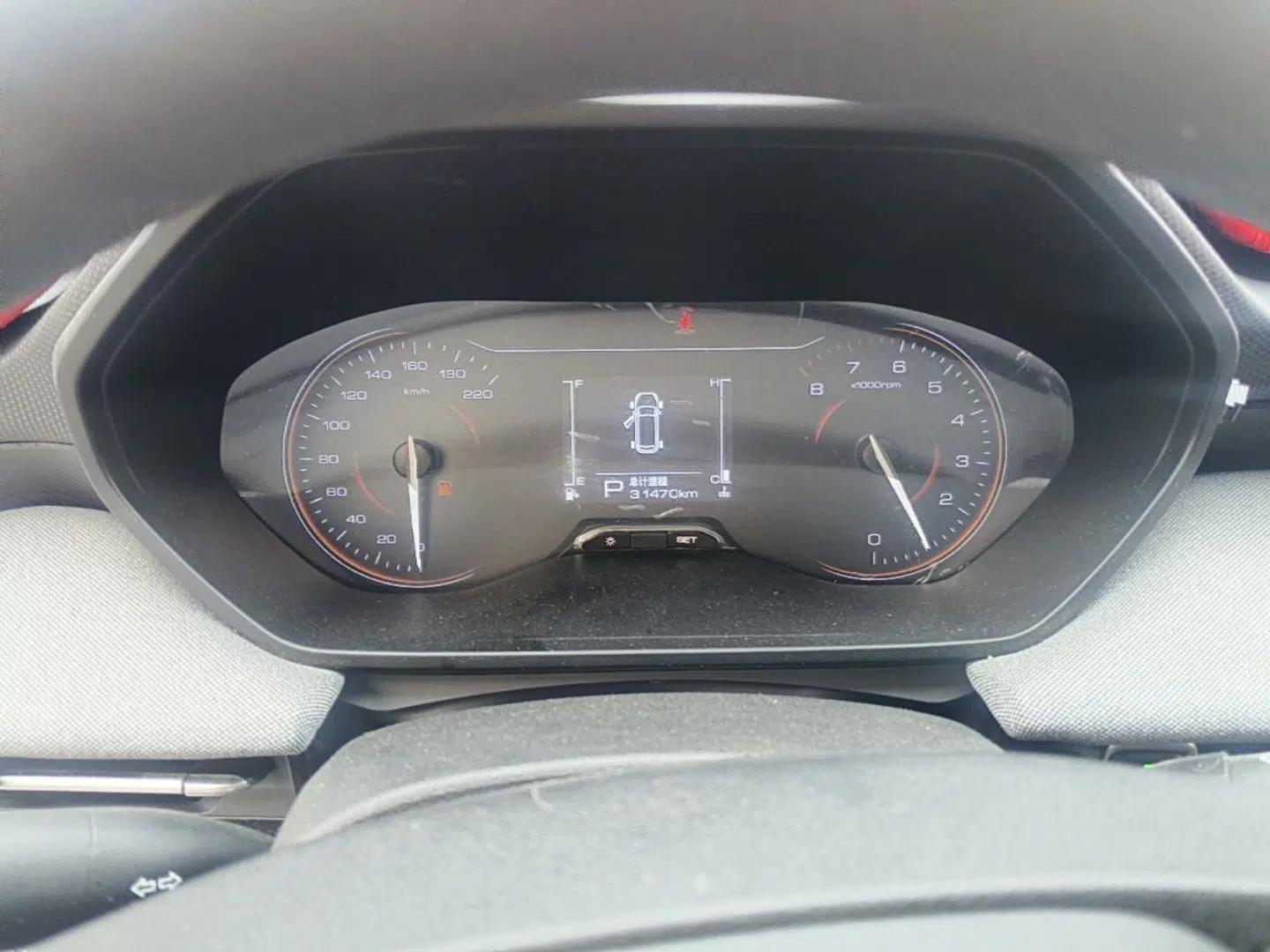 Wuling Alvez 2022 1.5L CVT Comfort Edition — миниатюра 19