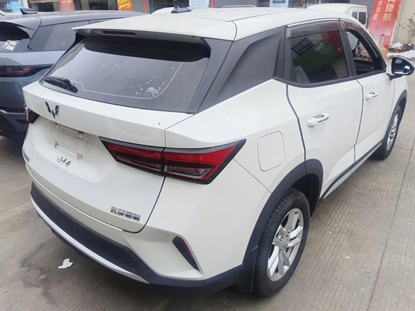 Wuling Alvez 2022 1.5L CVT Comfort Edition — миниатюра 6