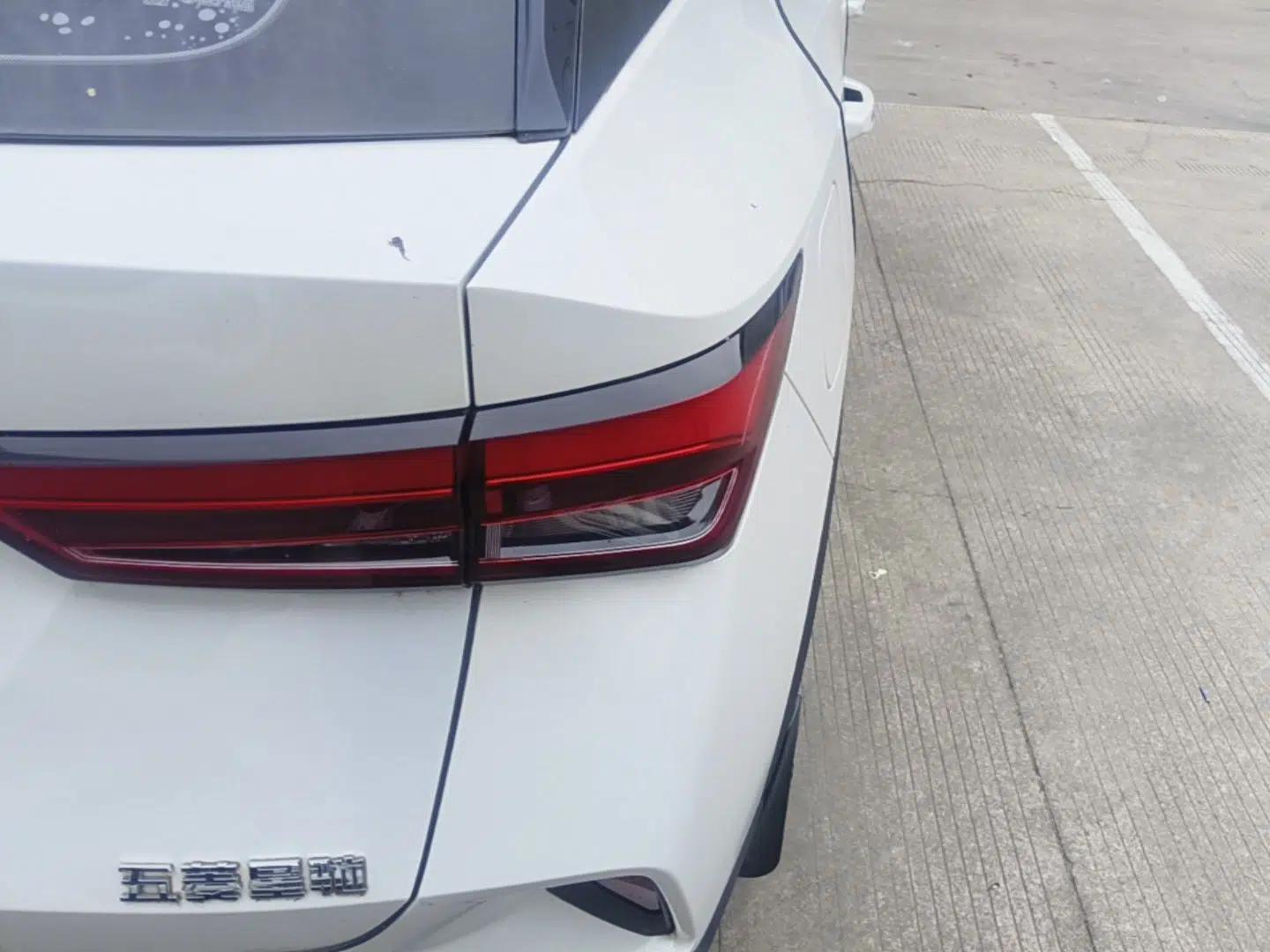 Wuling Alvez 2022 1.5L CVT Comfort Edition — миниатюра 9