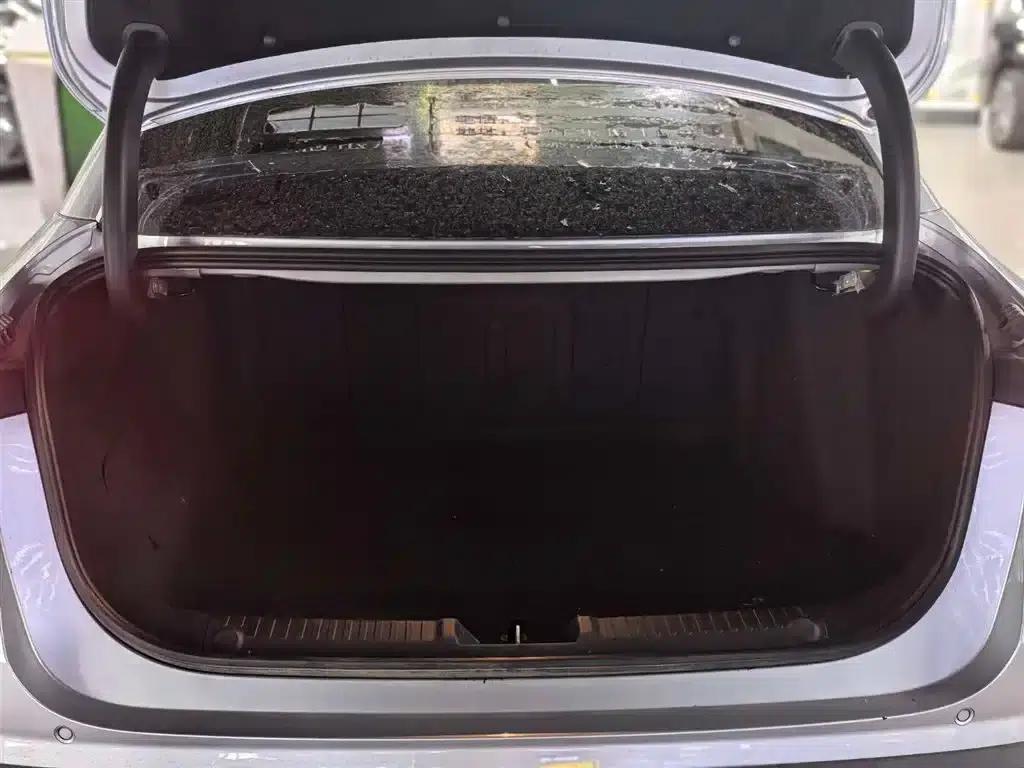 Galaxy L6 2025 EM-i 140km Starship Edition — миниатюра 13