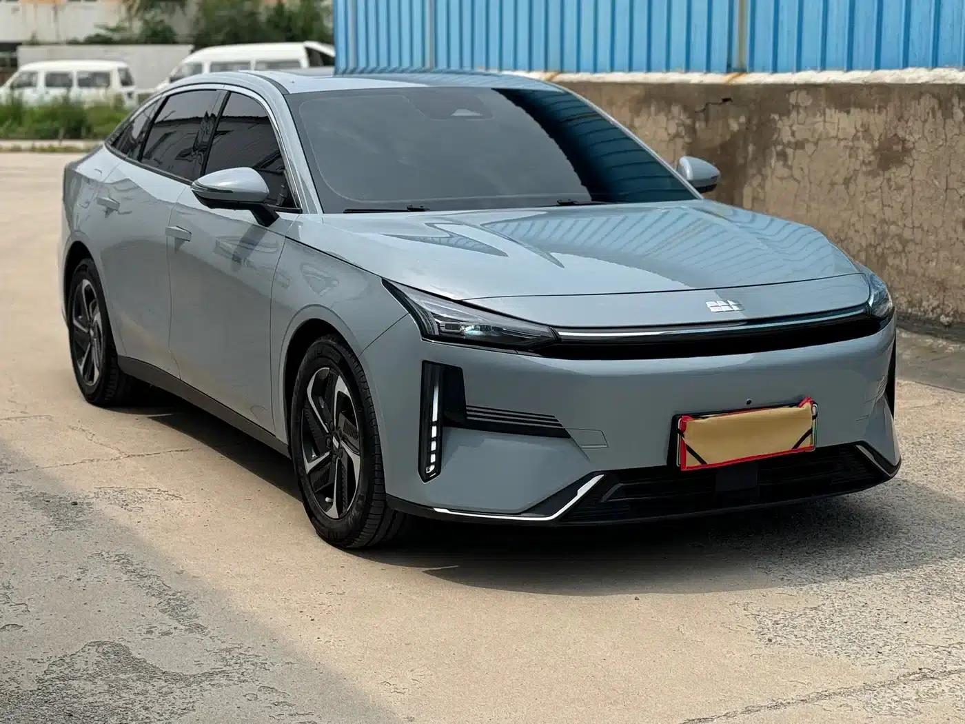 Galaxy L6 2024 125km PLUS Dragon Edition — миниатюра 1
