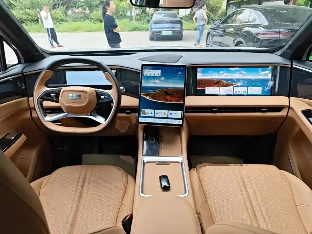 Galaxy L7 2025 EM-i 115km Explorer+ Edition — миниатюра 10