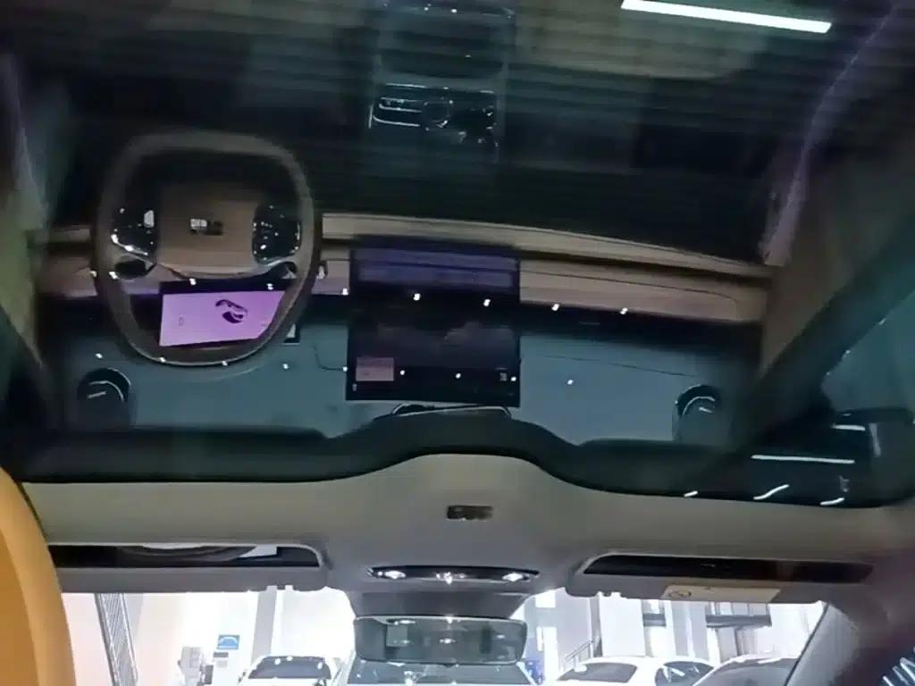 Galaxy Star 8 2025 Model 130km EM-i Premium Edition — миниатюра 18