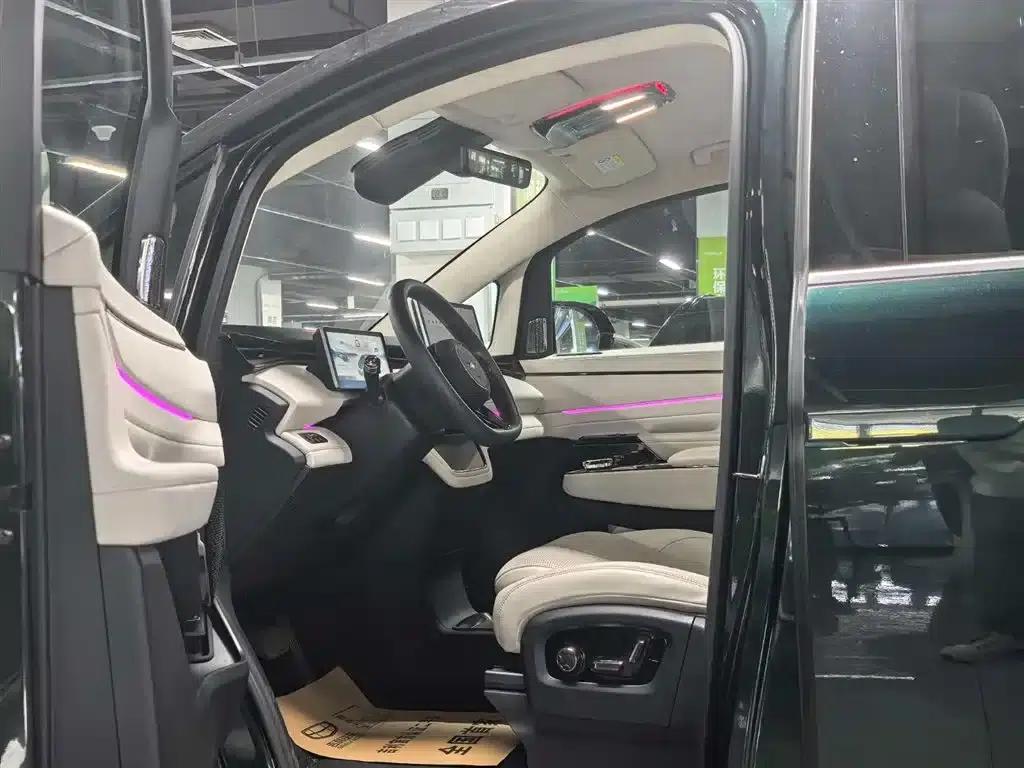Yizhen L380 2025 Model 805km Flagship Edition 4WD — миниатюра 12