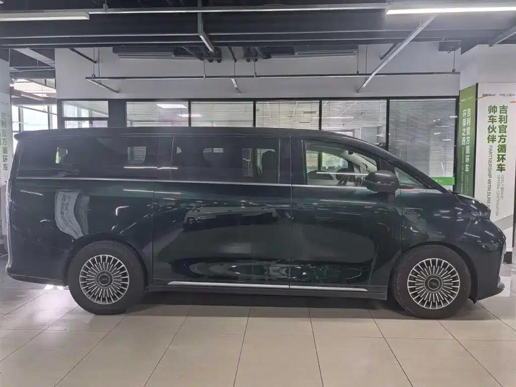 Yizhen L380 2025 Model 805km Flagship Edition 4WD — миниатюра 5